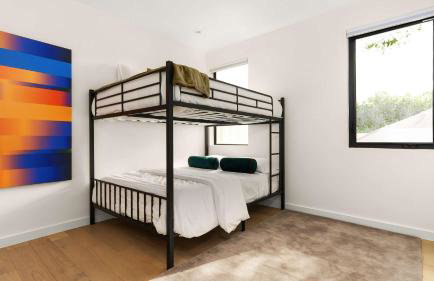 Eastside Family Luxury Retreat with Pool near Downtown - Foto 23