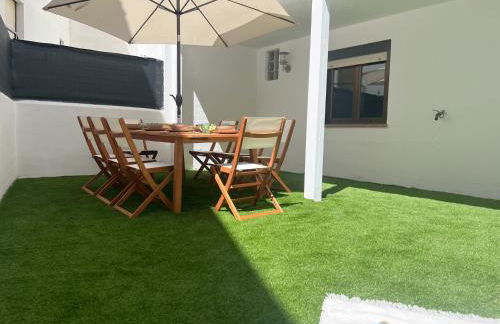 VillaHomes - Photo 28