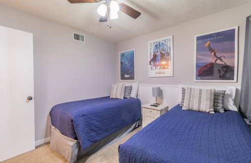 LOVE AT FIRST SIGHT! NEW Disney Home, Sleeps 6, Pool, Patio, NO Steps, LOW Rates! - Foto 31