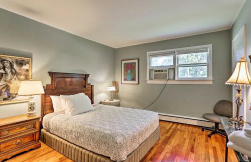 Wawayanda House on 62 Acres - Multiple Fireplaces! - Foto 25