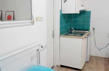 Sha La La - Charming, unique studio in a historic building next to a castle, WIFI, smart TV, washer-dryer - Photo 20