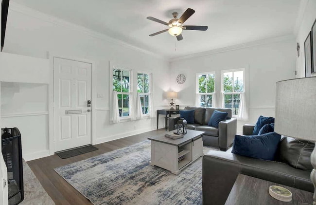 Awesome Haus With Gameroom, 4blks to Center of Town! - Foto 15