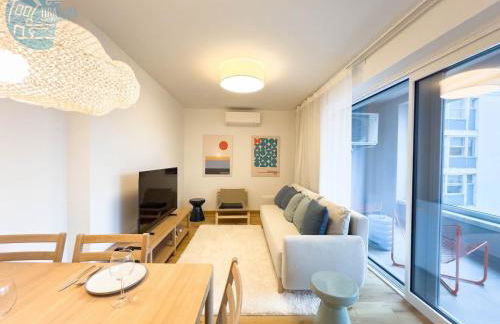 Blue Palace 5D Tirabora Short Rent - Photo 1