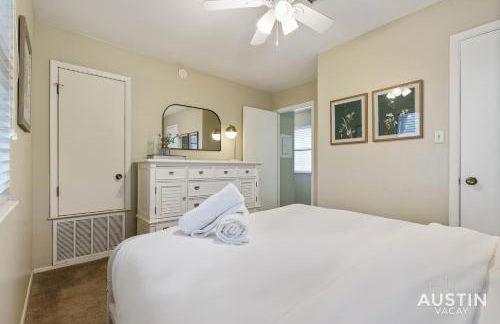 Walk to Zilker Patio w a View Elevated Balcony - Photo 30