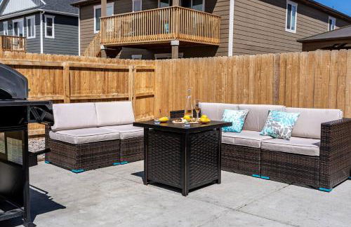 Stylish Luxury Suite: Hot Tub, Mini Golf, MT-Views - Apartment - Foto 6