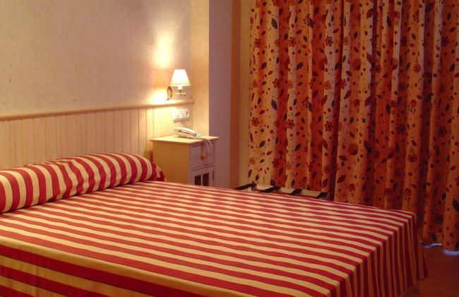 Aparthotel La Espadaña - Foto 9