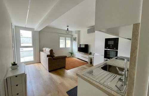 Precioso y acogedor apto. en Noia. Recién renovado - Foto 1