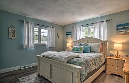 Walk to Haigis Beach Cape Cod Retreat with Deck! - Foto 10