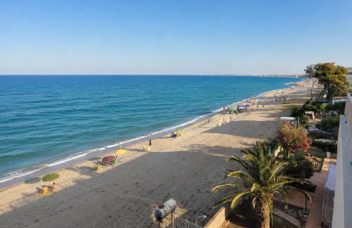 La Dolce Vita Apartments - Beachfront - Photo 16