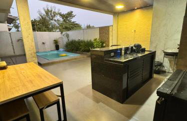 Casa da Maga com piscina no Jd Cataratas Foz - Foto 24