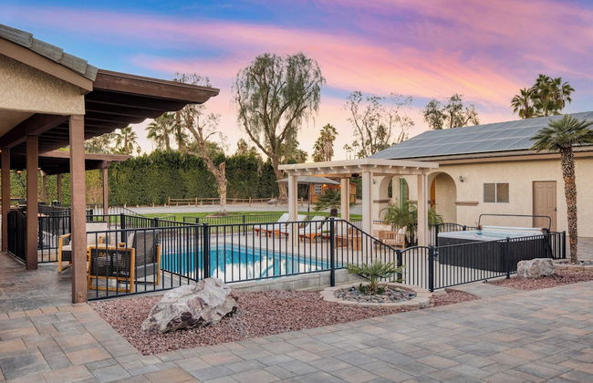 Pool, Sports Court, Game Garage, Fire Pit, & Casita Olivano Ranch by Avantstay - Foto 35