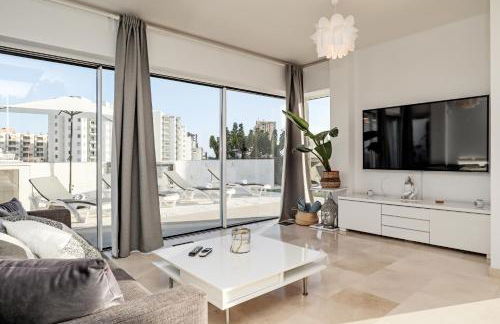 Nirvana - Luxury Villa with heated pool - Photo 31