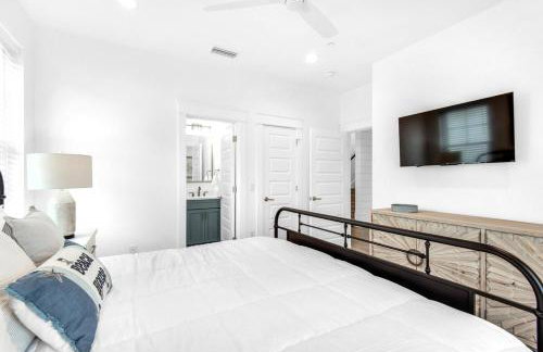 Azure! Sleeps 22! Golf Cart! Beach Access! Pool - Foto 57