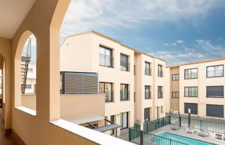 Castell Beach Aparthotel - Photo 81