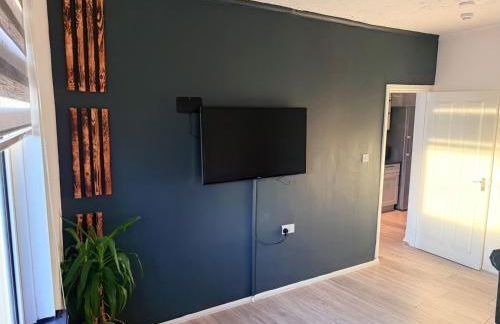 Seaside Escape in Blackpool - Photo 3