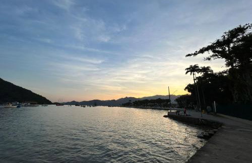 CASA ACONCHEGANTE e PERTINHO DA PRAIA - Foto 40