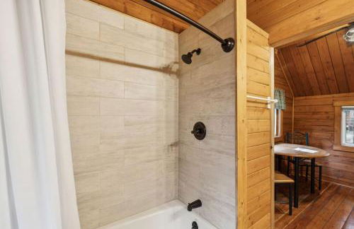 Lost Horse Lodge King Cabin 11 PetsOK - Foto 9