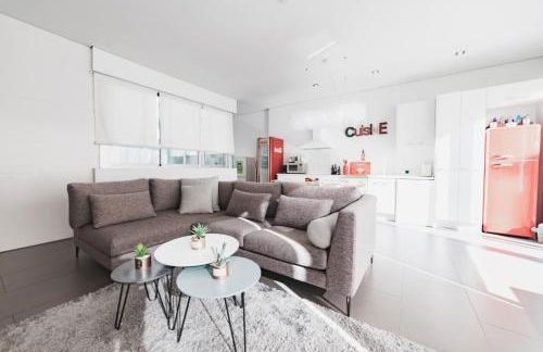 Beach & Urban Attic - Photo 12