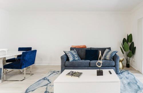 Waterfront Retreat Views, Pool, Hot Tub, Gym Walk to Beach & Boca Resort! - Photo 43