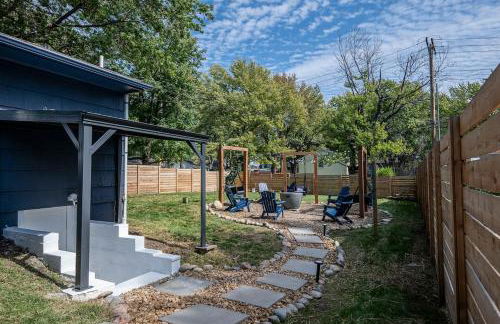 Modern Luxe 3B2B - Hot Tub - Game Room - EV Charger - Walk to Downtown LS - Foto 34