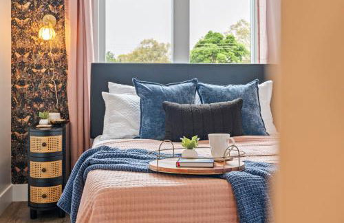 Stone Flora 2BR Condo Near Downtown and Bay - Photo 22