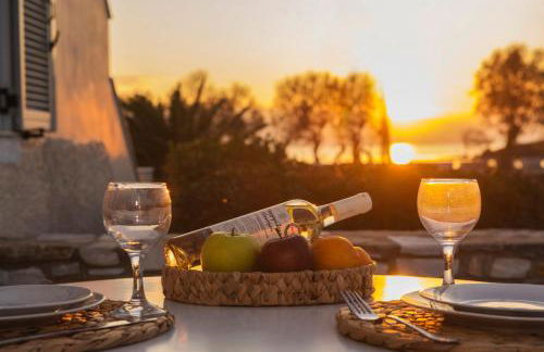 Family by the sea Syros - Photo 4