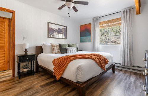 Cozy Chalet in the Pines - Foto 31