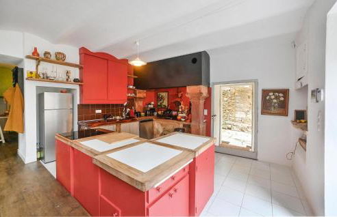 Gorgeous Home In Lussan With Wifi - Photo 34