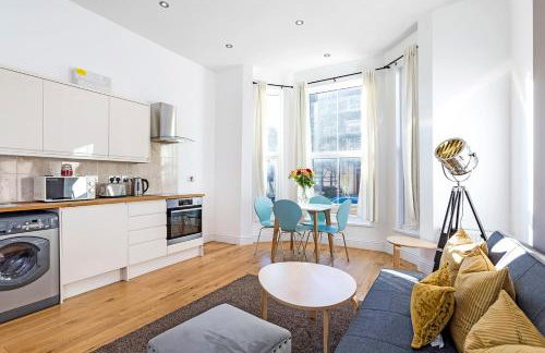 Stylish 2 Bed Apartment-Zone 2 - 10 Minutes to the heart of London- sleeps up 8 - Foto 19