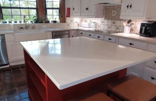 The Castle Hideaway Pool-16 plus-Guests-Game Room - Foto 3