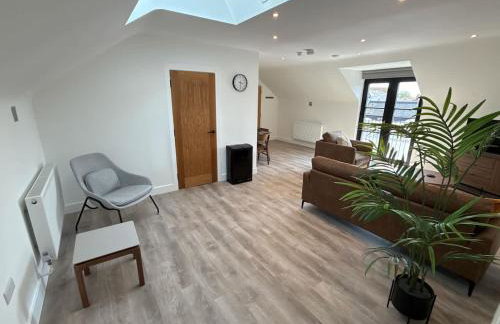 Penthouse 2 bed 1 bathroom property in centre - Foto 6