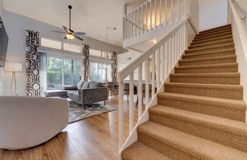 Charming and Cozy Townhome Near Disney - Foto 32