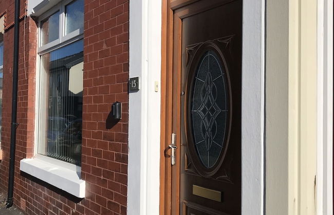 Bright Spacious 3-bed With Office & Patio, Preston - Foto 47