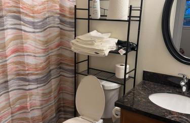 Cozy Kirkland Home in Prime Location - Foto 3