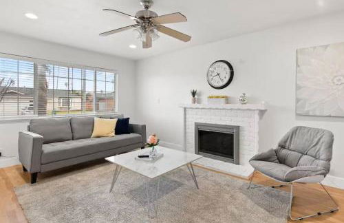 3BR Home Ideal for Work Trips, Family & Long Stays - Foto 10