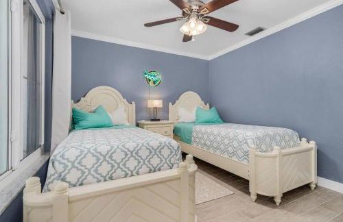 Villa Tiki w/ heated Pool very quiet & green Oasis - Photo 3