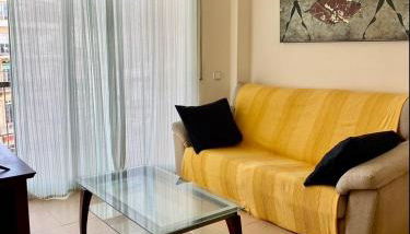 Apt Familiar con vistas al mar - Foto 4