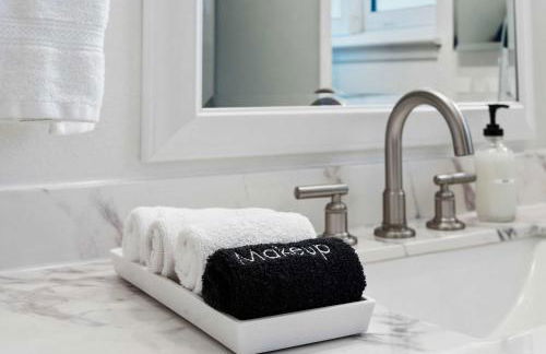 Family 4BR Home with Patio by Willowcreek Park - Foto 29