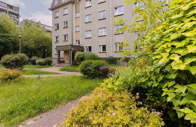 Spacious Apartment Pruszkow by Renters - Photo 20