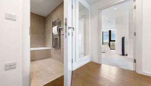 2 BR Flat By Regal Realms Short Lets & Serviced Accommodation London With City View - Foto 5