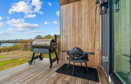 Cuttyhunk Waterfront - Private Beach & Patio - Foto 54