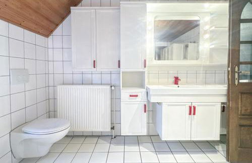 Groot Appartement - 10 Personen - 4 Slaapkamers - Perfect voor Teams & Monteurs - Friedeburg - Photo 5