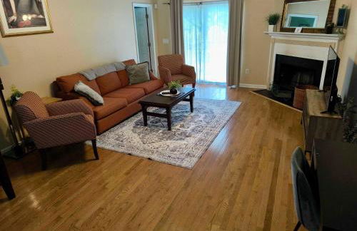 Aerie Oaks Cottage-5min to Lake, 20min to Columbia - Foto 38