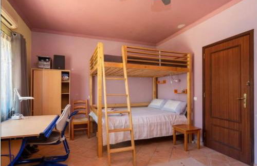 Oceanfront Villa - 8 rooms, 2 kitchens with pool, billiard table and Beach-Volleyball Court - Foto 37