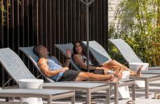 LuXury Stay | Pool + Gym + Fast Wi-fi - Foto 17
