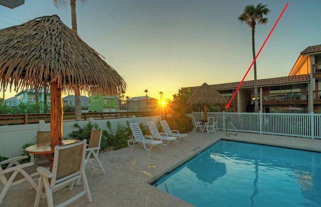 Beach Boardwalk Access Pool + Remodeled Interior Tropical Haven by Avantstay - Photo 89