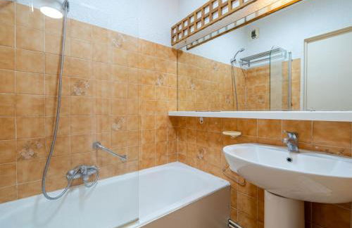 Appartement 6 pers, 2 chambres avec Wi-Fi à Roquebrune-Cap-Martin - FR-1-827-33 - Foto 15