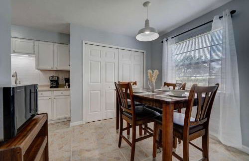 Charming Palm Bay Retreat with Garden - Foto 24