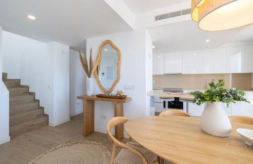 Luxury Penthouse Duplex ONE80 by AORA STAY - Photo 30