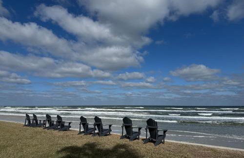 ZEN BEACH RETREAT - OCEAN VIEW TOWNHOUSE -No Drive Beach - Foto 120